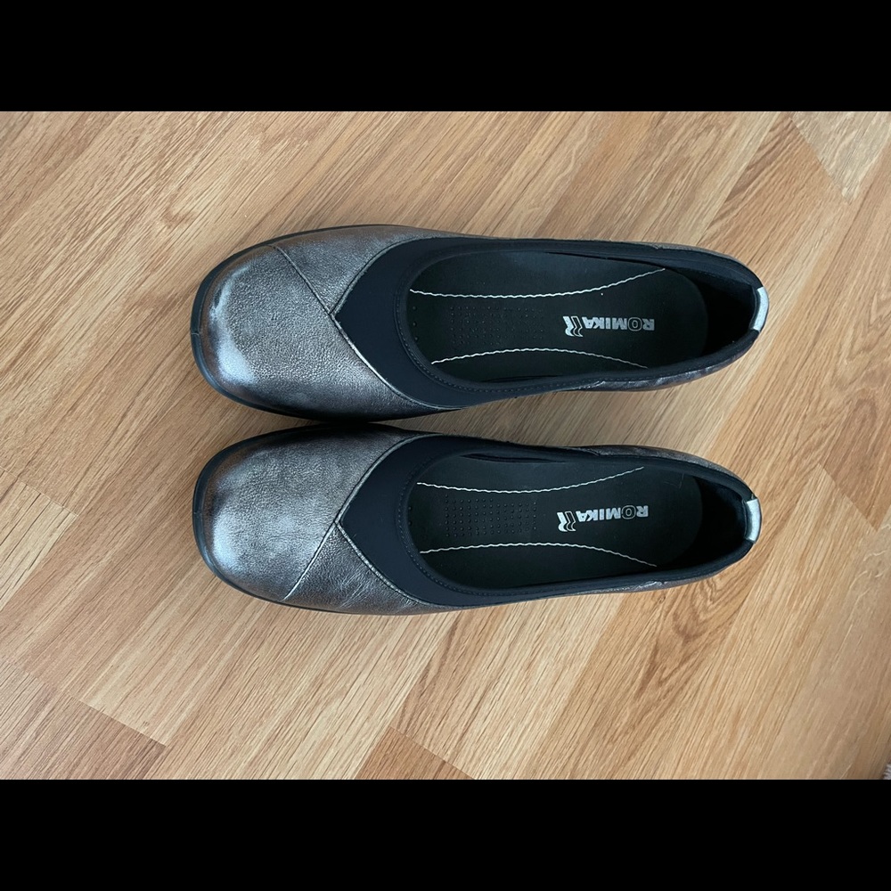 Romika Comfort Shoes Silver Leather Black Soles Support Cushioned Shoes Size 11 - Picture 6 of 9